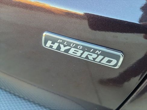 Used 2023 Ford Escape SE w/ PHEV Premium Package image 9