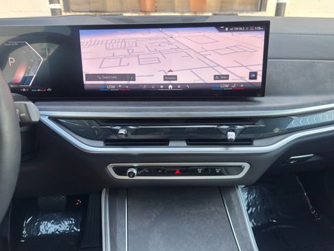 Used 2025 BMW X5 sDrive40i w/ Climate Comfort Package RWD image 25