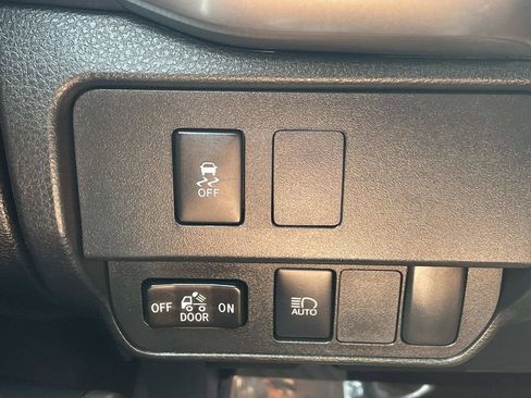 Used 2023 Toyota Tacoma SR5 w/ Technology Package AWD/4WD image 25
