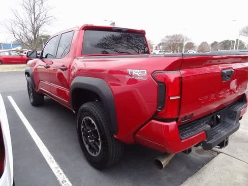Used 2025 Toyota Tacoma TRD Off-Road image 5