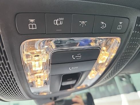 Used 2023 Mercedes-Benz CLA 250 4MATIC image 27