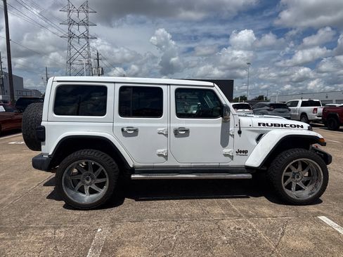 Used 2019 Jeep Wrangler Unlimited Rubicon AWD/4WD image 10