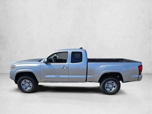 Used 2023 Toyota Tacoma SR w/ SR Convenience Package RWD image 8