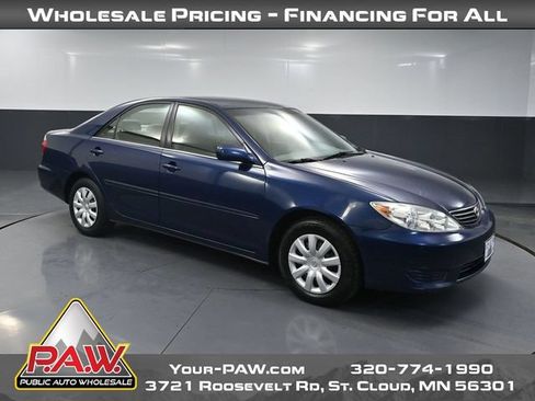 Used 2006 Toyota Camry LE FWD image 1