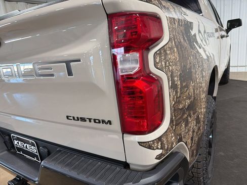 New 2026 Chevrolet Silverado 1500 Custom Trail Boss AWD/4WD image 16