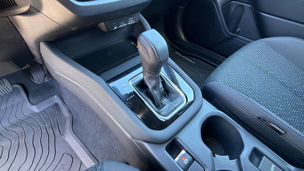 Used 2025 Subaru Forester Premium AWD/4WD image 23
