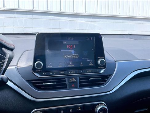 Used 2023 Nissan Altima 2.5 SR FWD image 36