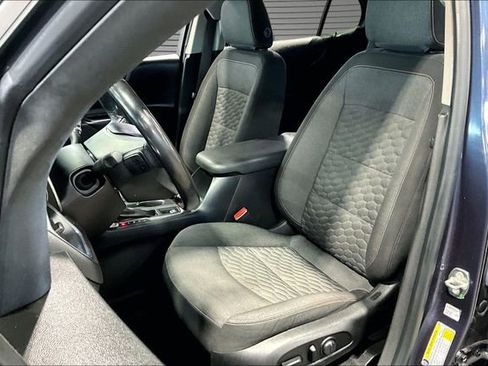 Used 2018 Chevrolet Equinox LT FWD image 18