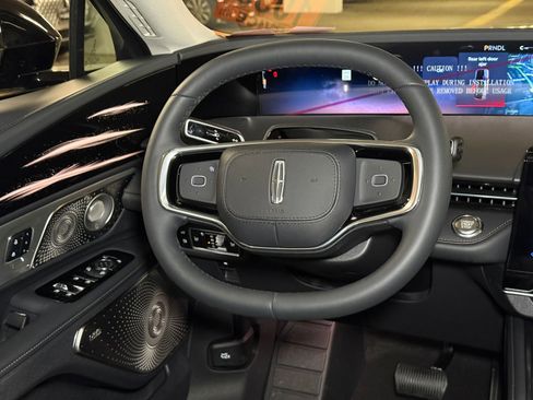 New 2026 Lincoln Nautilus Reserve image 23