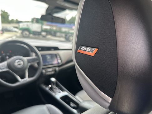 Used 2024 Nissan Kicks SR w/ SR Premium Package FWD image 22