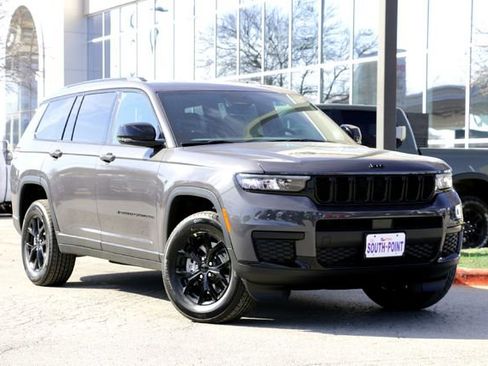 New 2025 Jeep Grand Cherokee L Altitude image 1