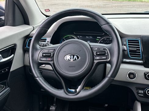 Used 2019 Kia Niro EX Premium w/ Sunroof Package image 18