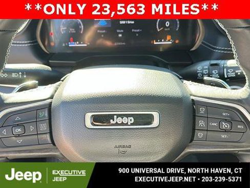 Certified 2022 Jeep Grand Cherokee Limited image 13