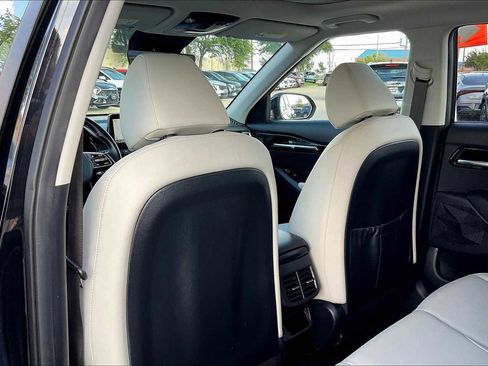 Certified 2022 Kia Seltos EX image 11