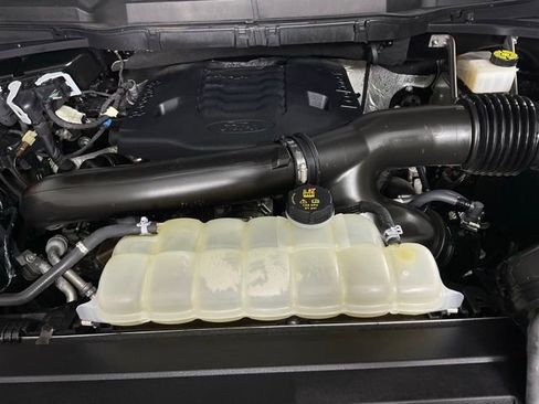 Certified 2023 Ford F150 XLT image 9