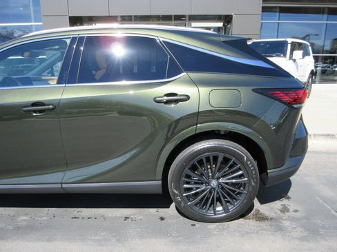 Used 2026 Lexus RX 350h w/ Convenience Package AWD/4WD image 4