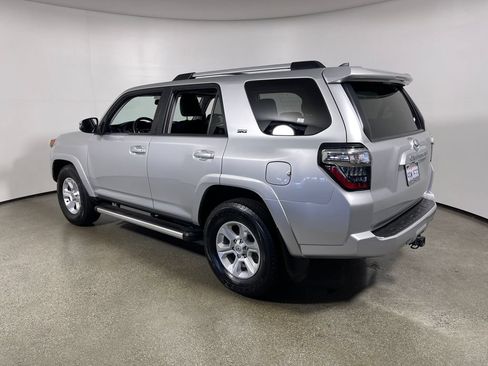 Certified 2022 Toyota 4Runner SR5 Premium w/ Moonroof Package RWD image 5