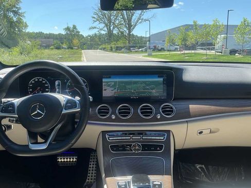 Used 2018 Mercedes-Benz E 43 AMG 4MATIC Sedan image 29