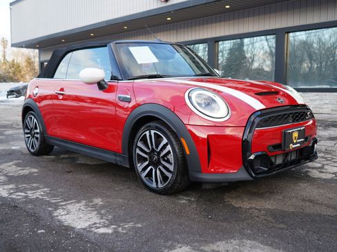 Used 2023 MINI Cooper S image 3