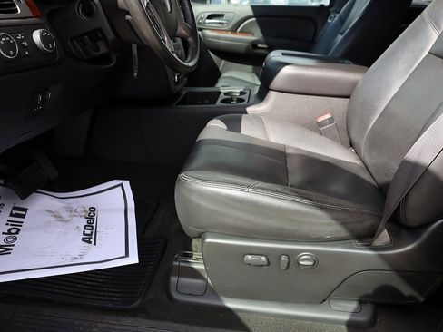 Used 2009 GMC Sierra 2500 SLT w/ Entertainment Package image 11