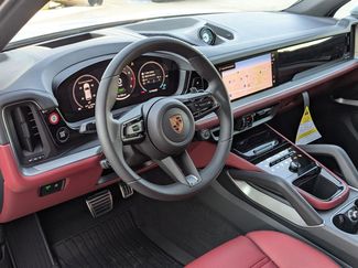 New 2026 Porsche Cayenne S video 4