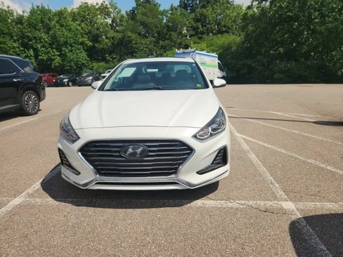 Used 2018 Hyundai Sonata Limited w/ Limited Ultimate Package 03 FWD image 4