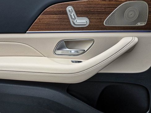 New 2026 Mercedes-Benz GLS 450 4MATIC image 30