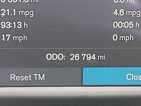 Certified 2024 Volvo XC90 B6 Ultimate w/ Protection Package Premier AWD/4WD image 18