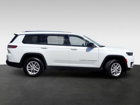 Used 2023 Jeep Grand Cherokee L Laredo AWD/4WD image 3