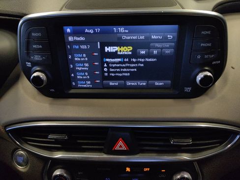 Used 2019 Hyundai Santa Fe Limited AWD/4WD image 25