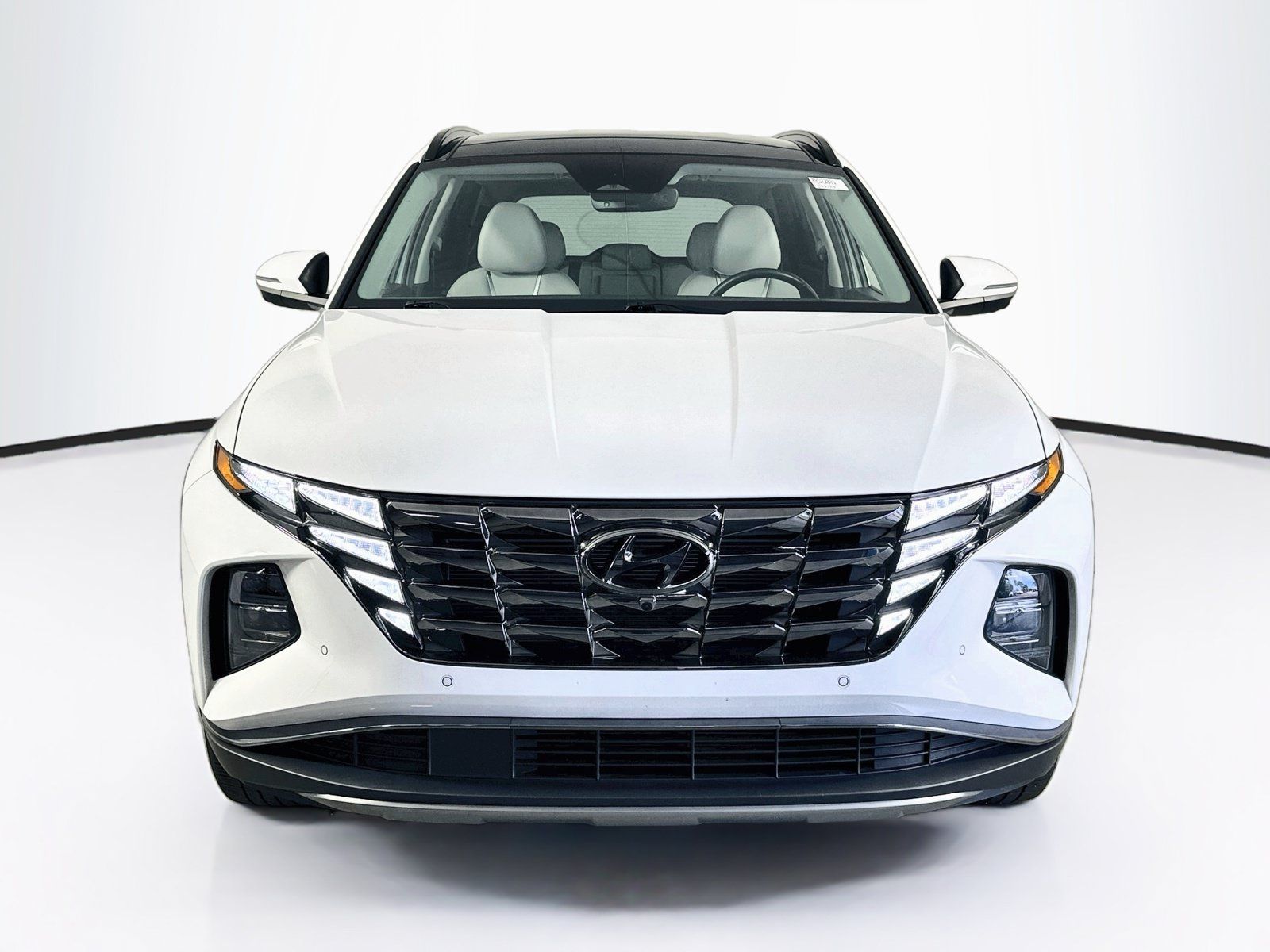 Used 2024 Hyundai Tucson Limited FWD image 2