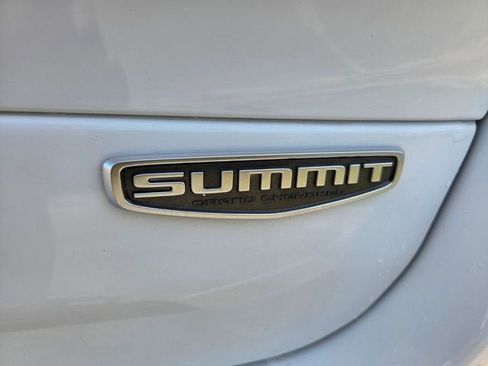 Used 2022 Jeep Grand Cherokee L Summit w/ Advanced Protech Group IV AWD/4WD image 18