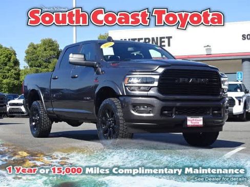 Used 2022 RAM 2500 Laramie AWD/4WD image 1