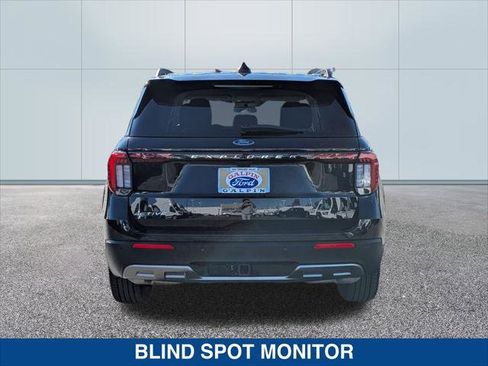 Certified 2025 Ford Explorer Active w/ Active Comfort Package image 4