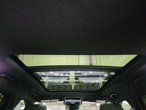 New 2026 Land Rover Range Rover Velar S image 27