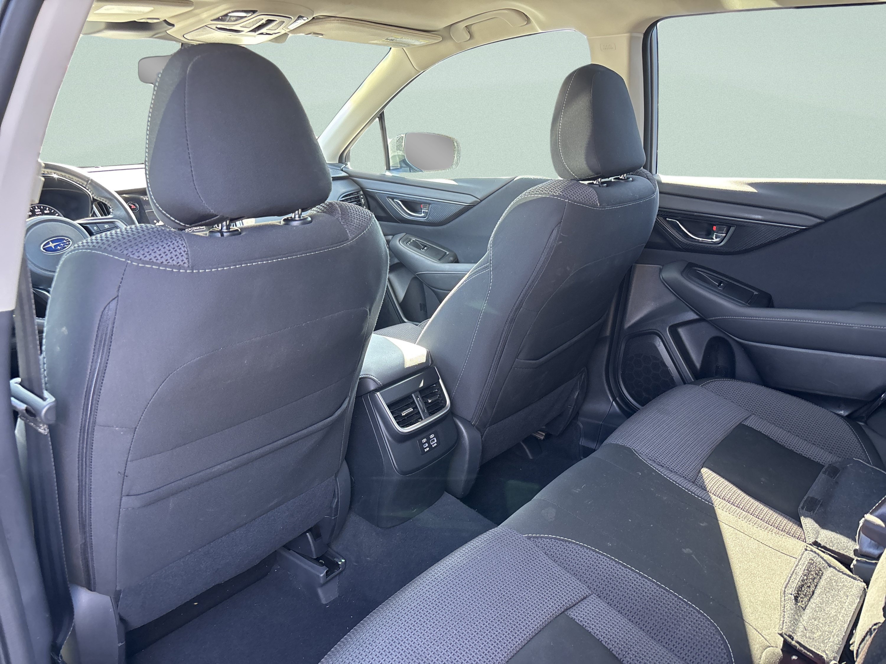 Used 2025 Subaru Outback Premium AWD/4WD image 19