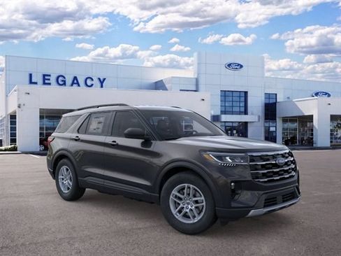 New 2026 Ford Explorer Active w/ Active Comfort Package RWD image 7