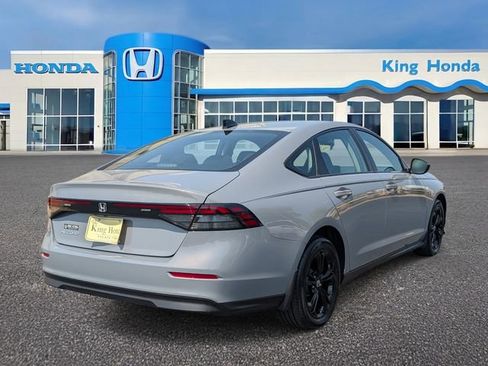Used 2025 Honda Accord SE image 7