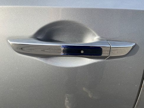 Used 2018 Honda Odyssey EX-L image 48