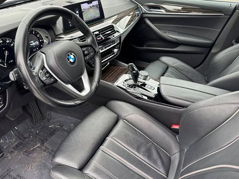Used 2018 BMW 540i image 9