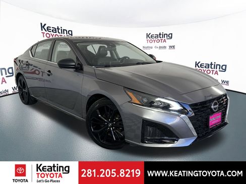 Used 2024 Nissan Altima 2.5 SR image 2