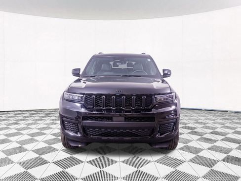 New 2025 Jeep Grand Cherokee L Altitude image 4