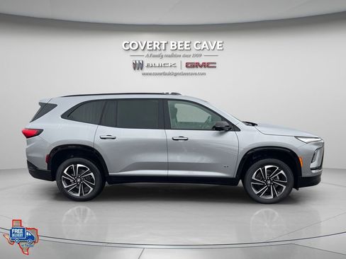 New 2025 Buick Enclave Sport Touring w/ Super Cruise Package image 9