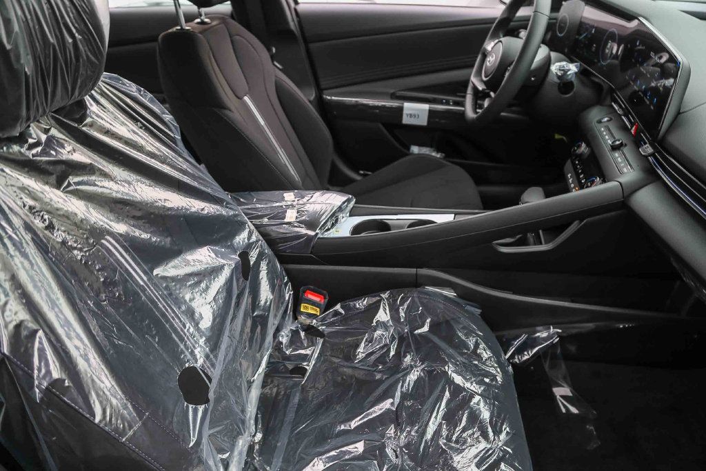 Certified 2026 Hyundai Elantra SEL FWD image 16