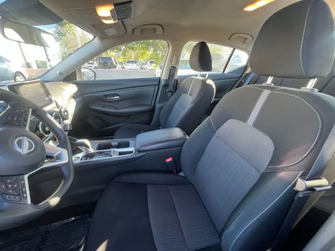 Used 2025 Nissan Sentra SV image 36