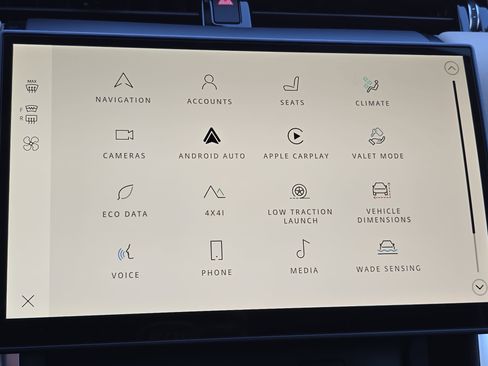 New 2025 Land Rover Discovery Sport S image 21