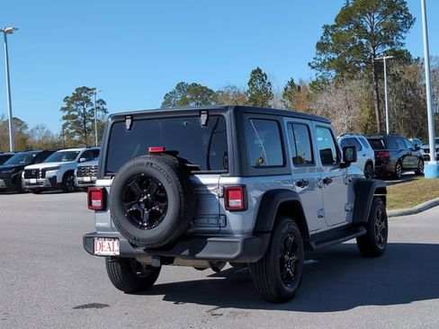 Used 2020 Jeep Wrangler Unlimited Sport S AWD/4WD image 3