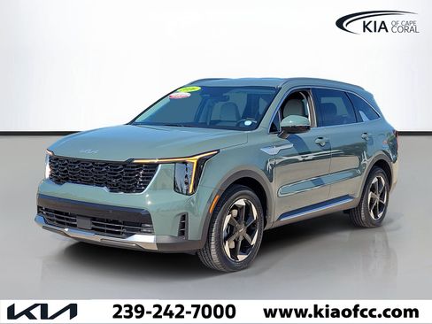Certified 2026 Kia Sorento EX FWD image 3