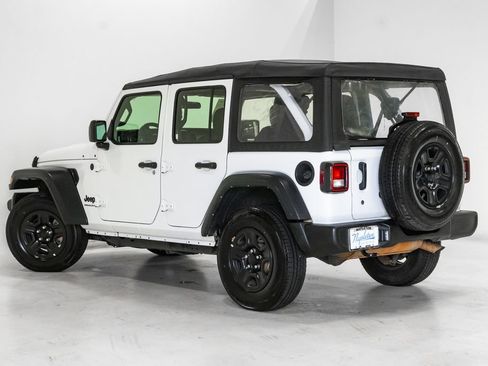 Used 2023 Jeep Wrangler Unlimited Sport AWD/4WD image 26