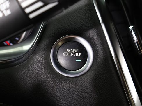 Used 2023 Chevrolet Traverse Premier AWD/4WD image 48